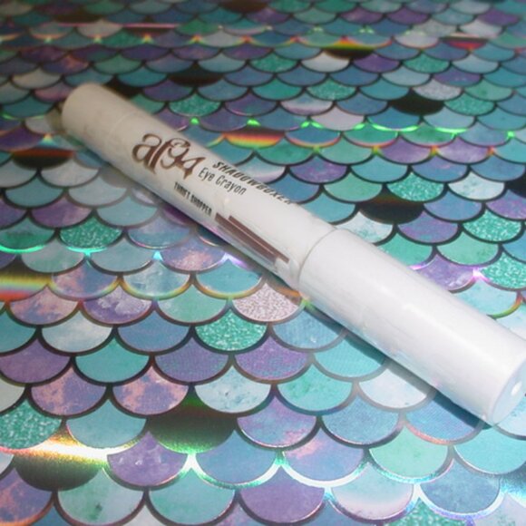AF94 Sealed Shadowboxer Eye Crayon THRIFT SHOPPER - Picture 1 of 1